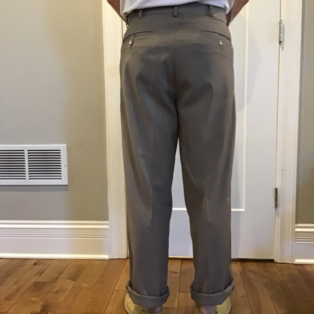 Men’s Loose Pleated Pants | 30X30 - Picture 6 of 7